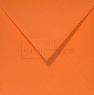gekleurde-vierkante-envelop-oranje-25-450